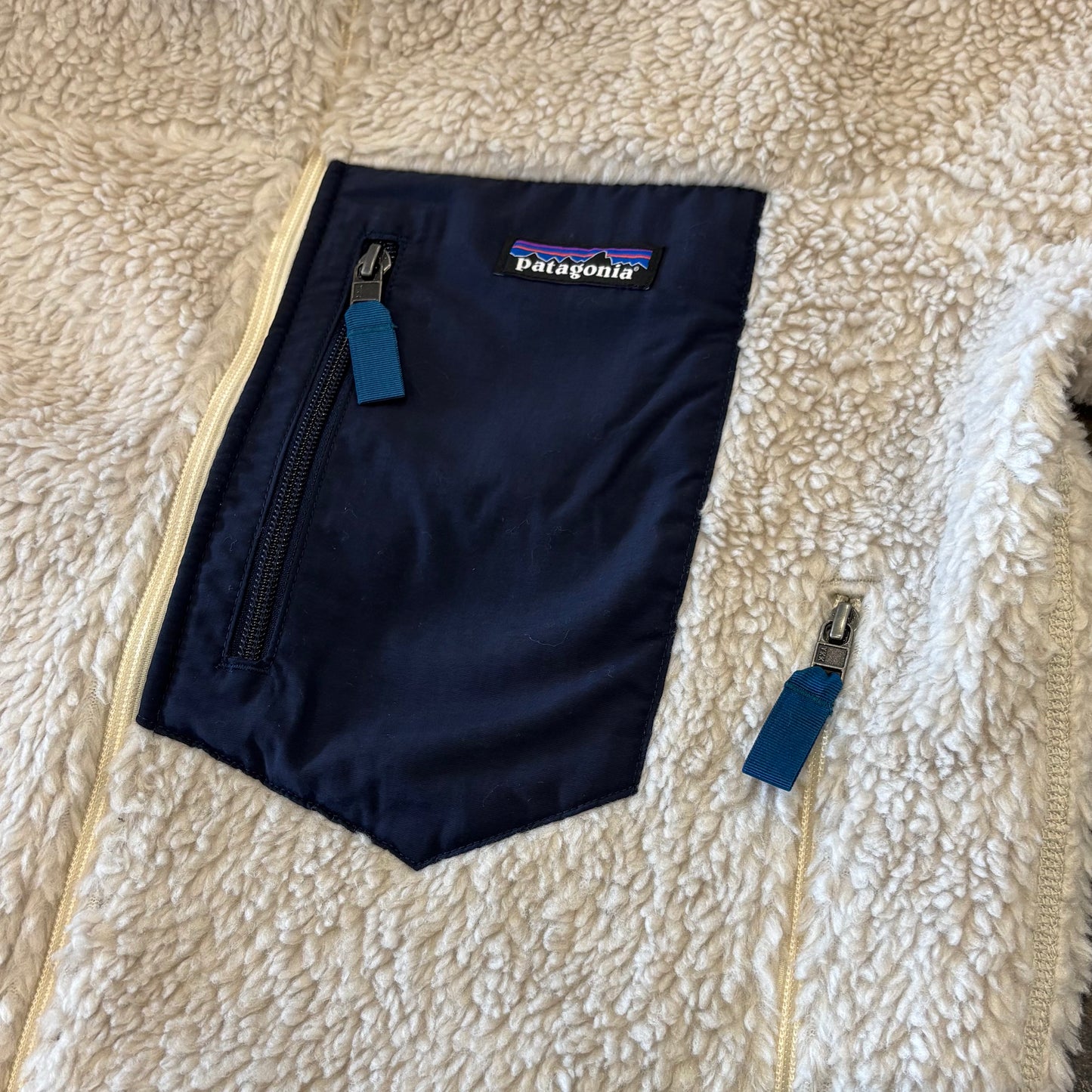 Patagonia パタゴニア 新品(タグ付き) レトロX ジャケット アイボリー (M) /A9865F-SO