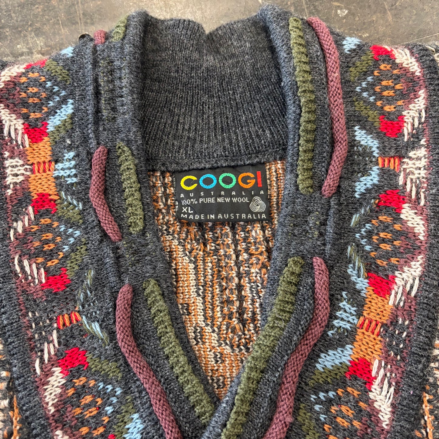 90's COOGI クージー 総柄 Vネック 3Dニット セーター マルチカラー (XL) /B3391K-SO