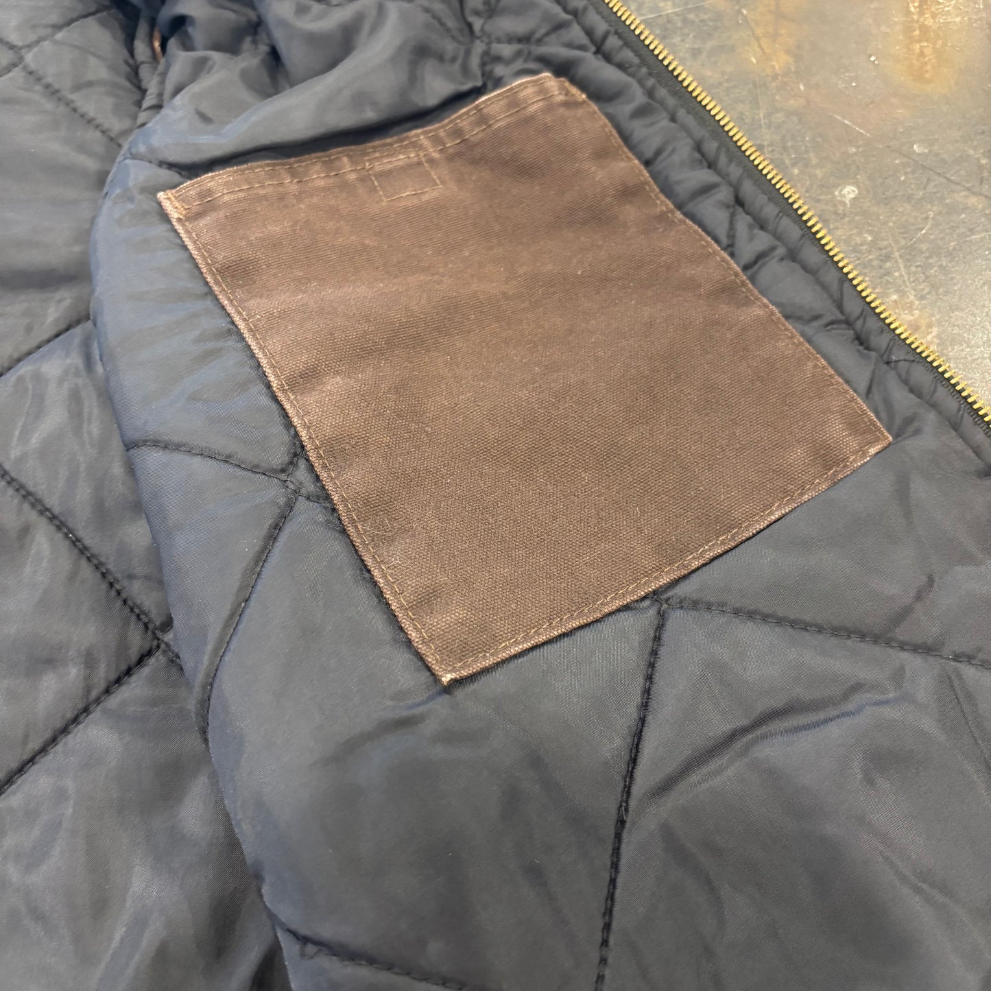 00's Carhartt カーハート ダックベスト V02 DKB ダークブラウン (L) /B3399V-SO