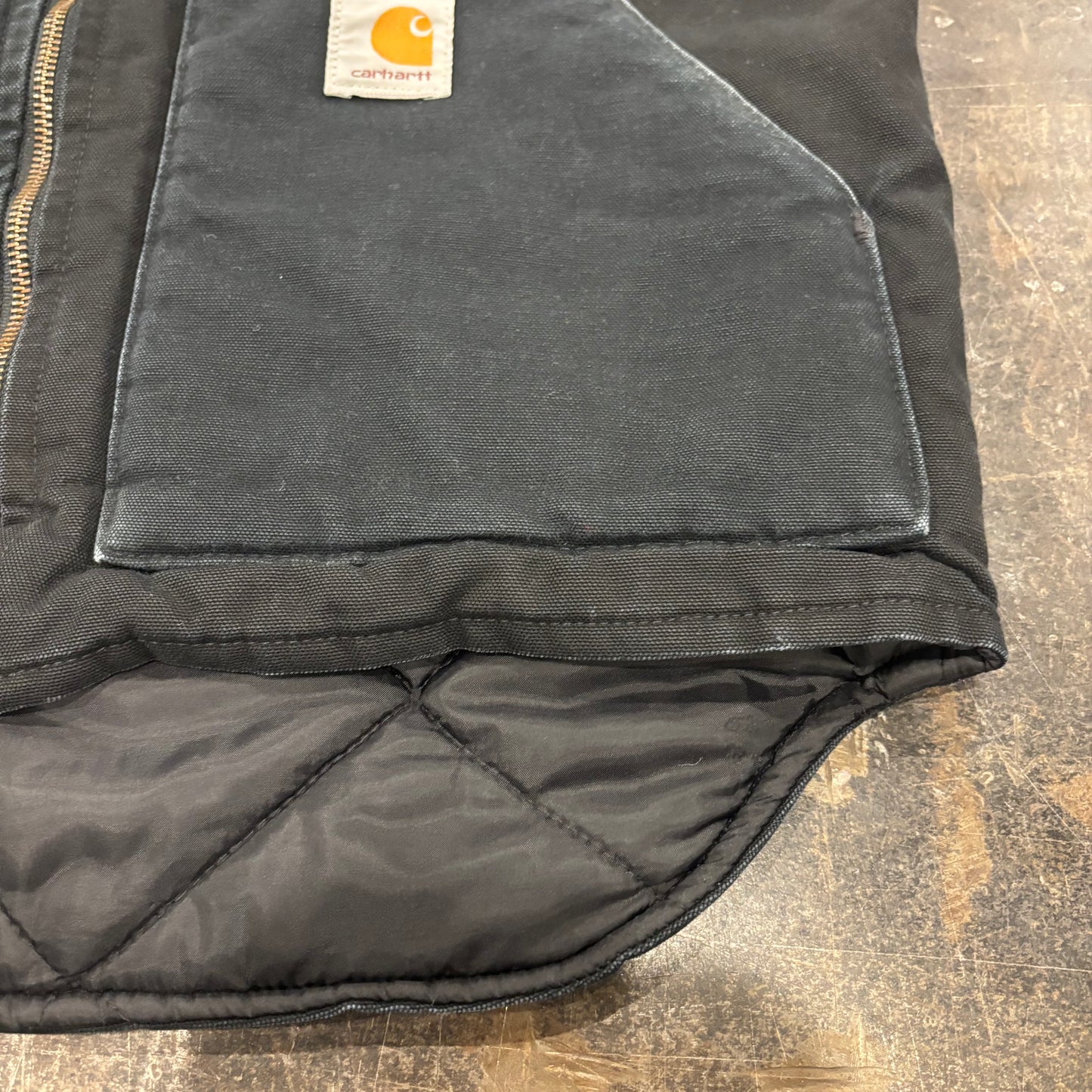 Carhartt カーハート ダックベスト NORTH FERRY ブラック (サイズ不明）/C0420V-SO