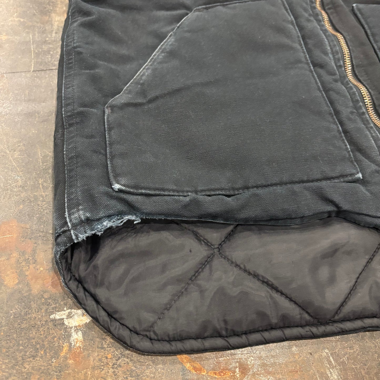 Carhartt カーハート ダックベスト NORTH FERRY ブラック (サイズ不明）/C0420V-SO