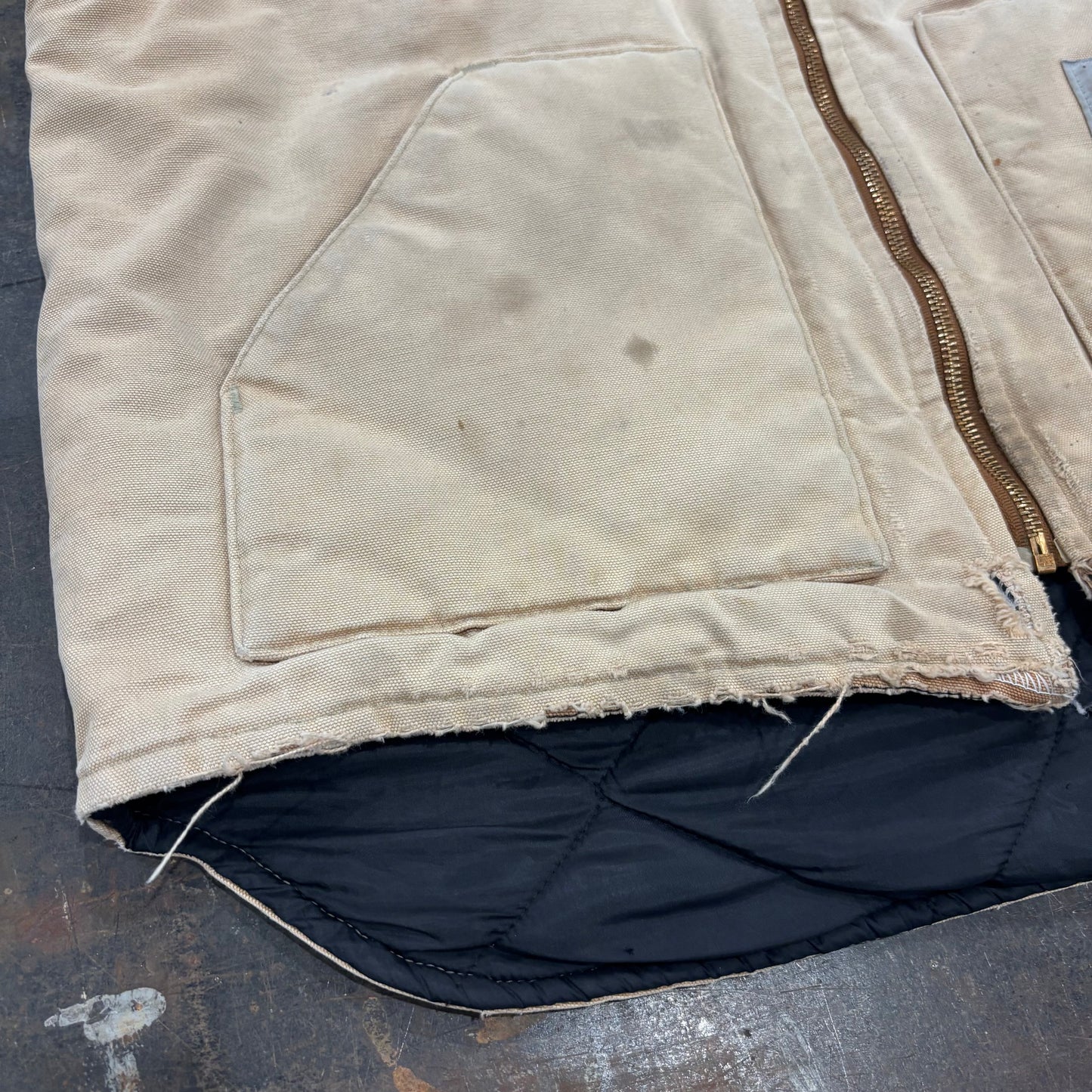 00's Carhartt カーハート ダックベスト BRN ブラウン 腰ゴム ベージュ系 （サイズ不明）/C0402V-SO