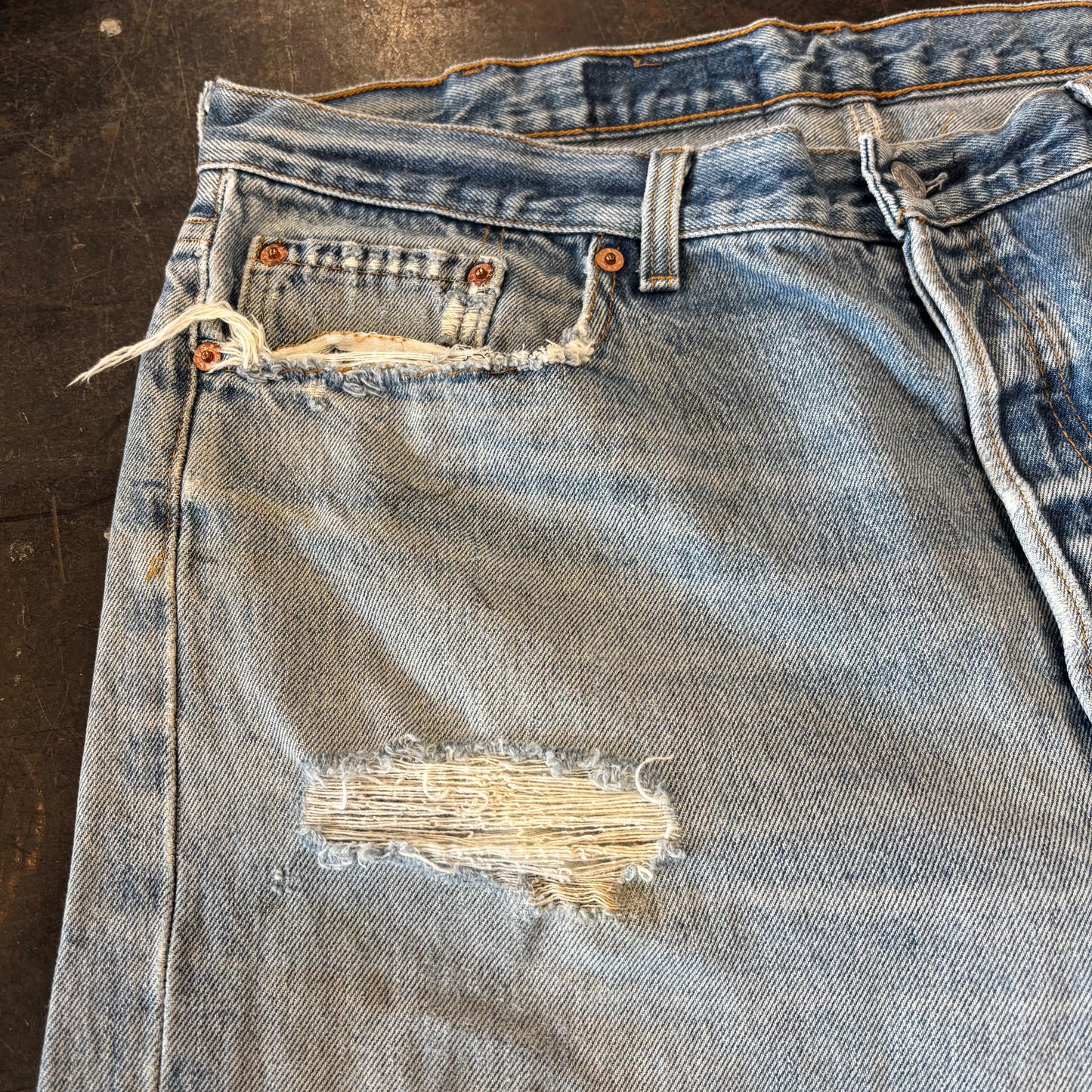 90's Levi's リーバイス 501 denim ダメージデニムパンツ (W40/L30) /C0002P-SO